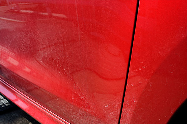 花粉で車が汚れた場合の対処方法